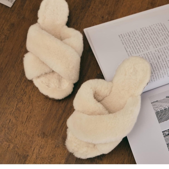 WaySoft Cream Shearling Cross Band Slippers Size 11 NWT, no box - Picture 6 of 9